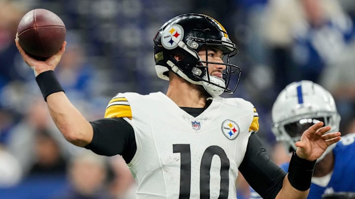 QB Mitch Trubisky: Signed by Bills (previous team: Steelers)