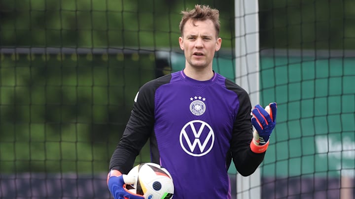 Manuel Neuer ist kein Ersatzkapitän. Manuel Neuer ist kein Ersatzkapitän.