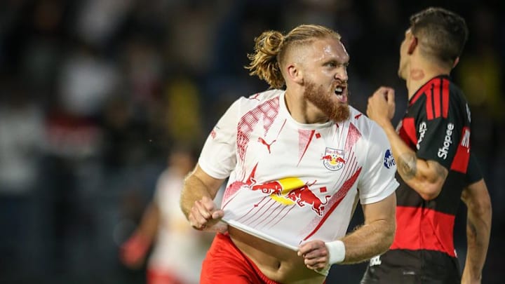 Pitta anotou o primeiro gol dele no Brasileirão 2026