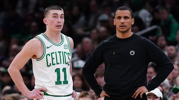 Jan 5, 2024; Boston, Massachusetts, USA; Boston Celtics head coach Joe Mazzulla talks with guard Payton Pritchard. Jan 5, 2024; Boston, Massachusetts, USA; Boston Celtics head coach Joe Mazzulla talks with guard Payton Pritchard.