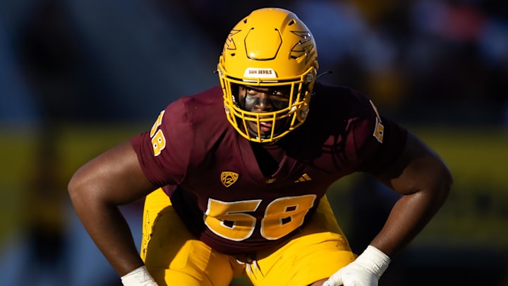 Arizona State Sun Devils offensive lineman Max Iheanachor (58)