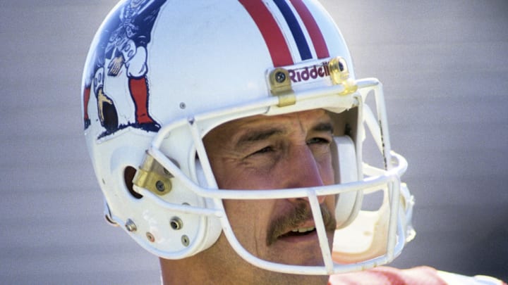 Nov 19, 1989; Foxboro, MA, USA; New England Patriots  quarterback Steve Grogan (14) in action against the Buffalo Bills at Foxboro Stadium. Mandatory Credit: Imagn Images