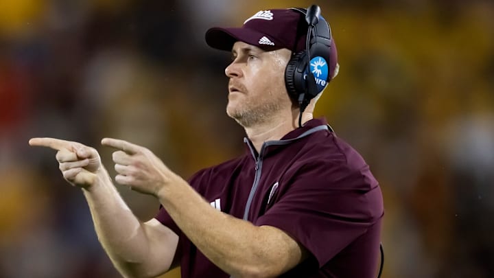 Mississippi State Bulldogs safeties coach Matt Barnes against the Arizona State Sun Devils at Mountain America Stadium. Mississippi State Bulldogs safeties coach Matt Barnes against the Arizona State Sun Devils at Mountain America Stadium.
