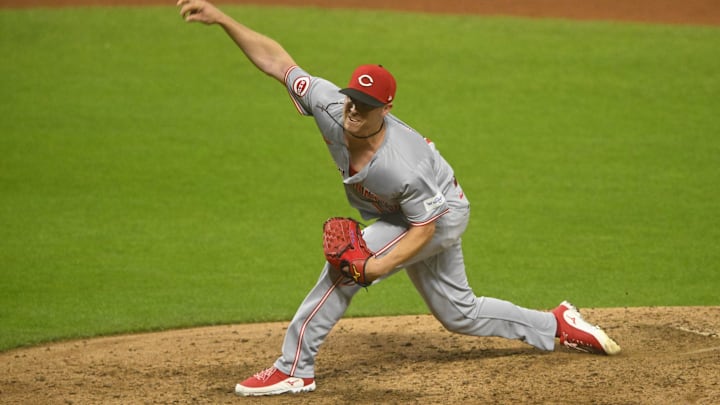 Sep 25, 2024; Cleveland, Ohio, USA; Cincinnati Reds relief pitcher Emilio Pagan (15) delivers a pitch in the eighth inning against the Cleveland Guardians at Progressive Field. Mandatory Credit: David Richard-Imagn Images Sep 25, 2024; Cleveland, Ohio, USA; Cincinnati Reds relief pitcher Emilio Pagan (15) delivers a pitch in the eighth inning against the Cleveland Guardians at Progressive Field. Mandatory Credit: David Richard-Imagn Images