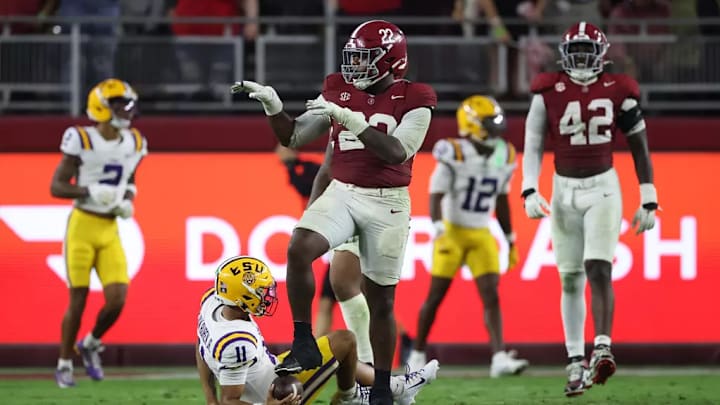 Alabama Defensive Lineman LT Overton (22) in action against LSU at Bryant-Denny Stadium in Tuscaloosa, AL on Saturday, Nov 8, 2025.