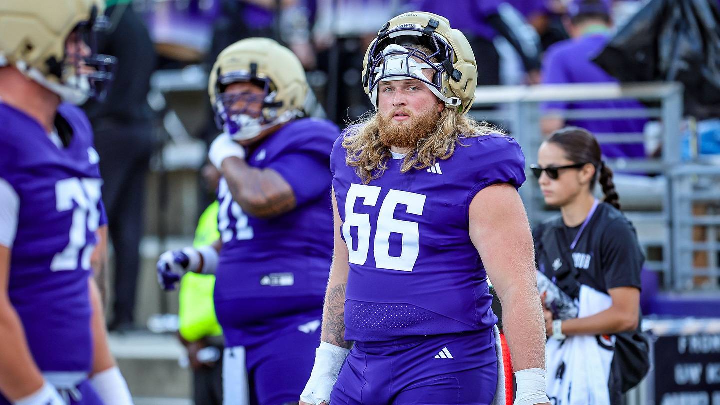 Huskies Choose 7 Game Captains for Coming Season