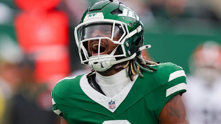 Will McDonald IV will likely appreciate all of the pass-rushing improvements that the Jets made this offseason. Will McDonald IV will likely appreciate all of the pass-rushing improvements that the Jets made this offseason.