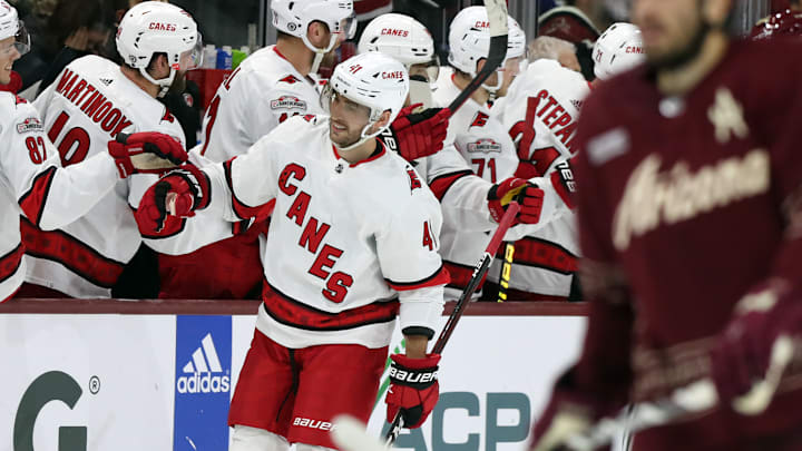 Carolina Hurricanes v Arizona Coyotes