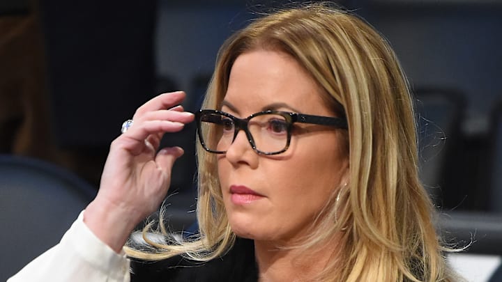 San Antonio Spurs v Los Angeles Lakers San Antonio Spurs v Los Angeles Lakers