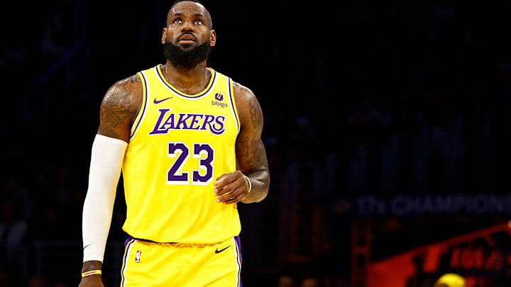Atlanta Hawks v Los Angeles Lakers