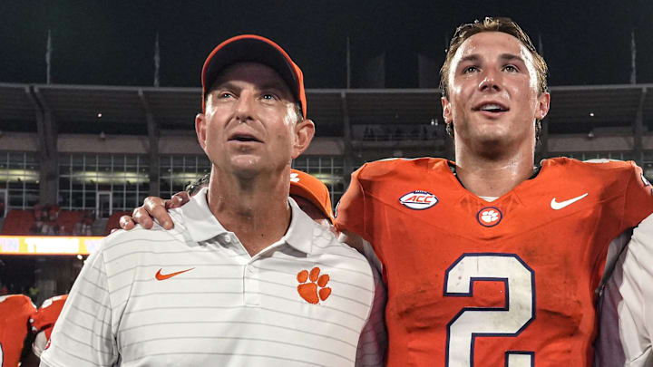 Clemson is favored in Week 3. 