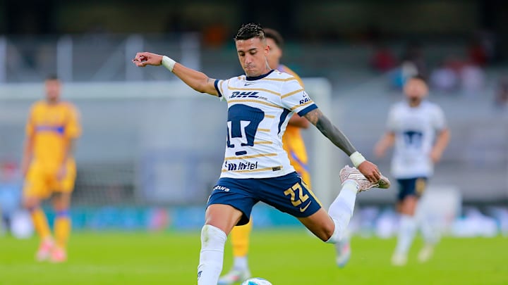 Pumas UNAM v Tigres UANL - Torneo Apertura 2024 Liga MX
