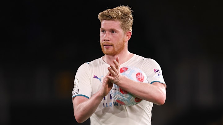 Meia pode conquistar título inglês pelo City neste domingo