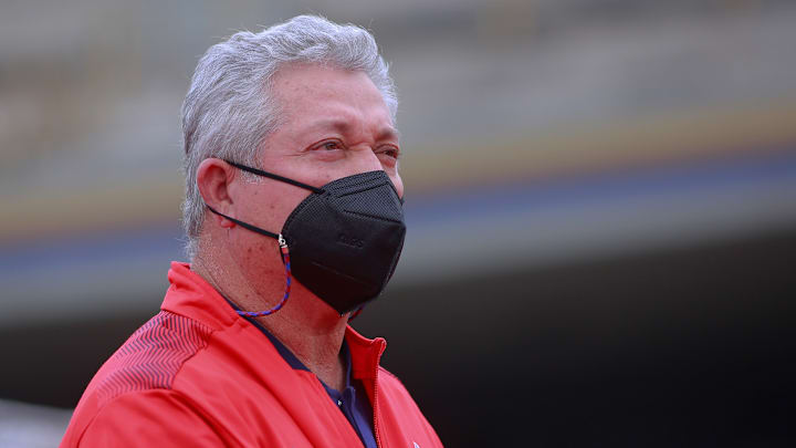 El último trabajo de Víctor Manuel Vucetich fue al frente de Chivas en el Torneo Grita México 2021, donde fue cesado. El último trabajo de Víctor Manuel Vucetich fue al frente de Chivas en el Torneo Grita México 2021, donde fue cesado.