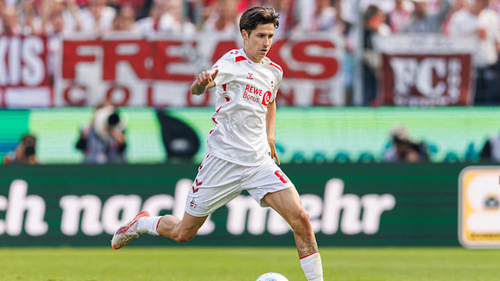 Denis Huseinbasic im Köln-Trikot. Ab der kommenden Saison könnte er in Portugal spielen.