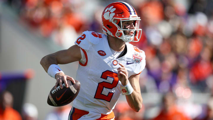 Dec 29, 2023; Jacksonville, FL, USA; Clemson Tigers quarterback Cade Klubnik (2) looks to pass the ball against the Kentucky Wildcats in the second quarter during the Gator Bowl at EverBank Stadium Dec 29, 2023; Jacksonville, FL, USA; Clemson Tigers quarterback Cade Klubnik (2) looks to pass the ball against the Kentucky Wildcats in the second quarter during the Gator Bowl at EverBank Stadium