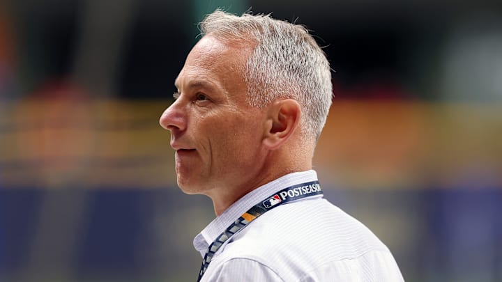 Division Series - Chicago Cubs v Milwaukee Brewers - Game Two Division Series - Chicago Cubs v Milwaukee Brewers - Game Two