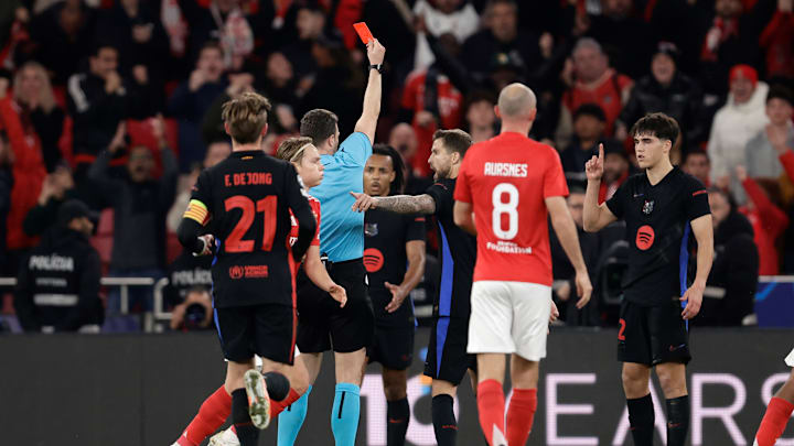 Benfica v FC Barcelona - UEFA Champions League