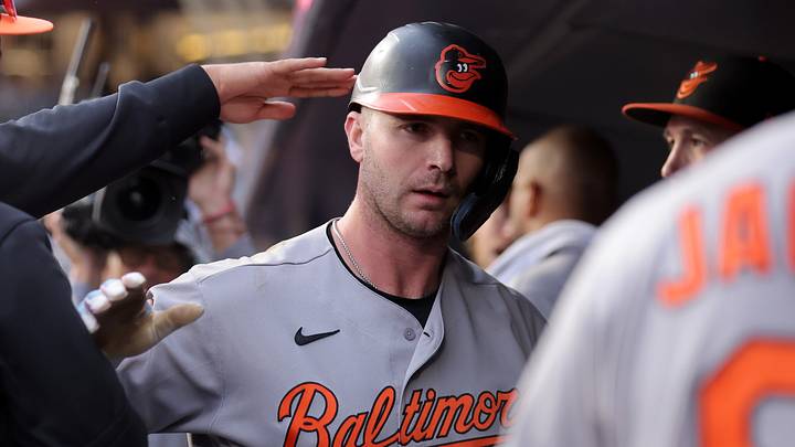 Sep 25, 2026; Bronx, New York, USA; Baltimore Orioles first baseman Pete Alonso (25) celebrates his solo home run against the New York Yankees with teammates in the dugout during the seventh inning at Yankee Stadium. Mandatory Credit: Brad Penner-Imagn Images Sep 25, 2026; Bronx, New York, USA; Baltimore Orioles first baseman Pete Alonso (25) celebrates his solo home run against the New York Yankees with teammates in the dugout during the seventh inning at Yankee Stadium. Mandatory Credit: Brad Penner-Imagn Images