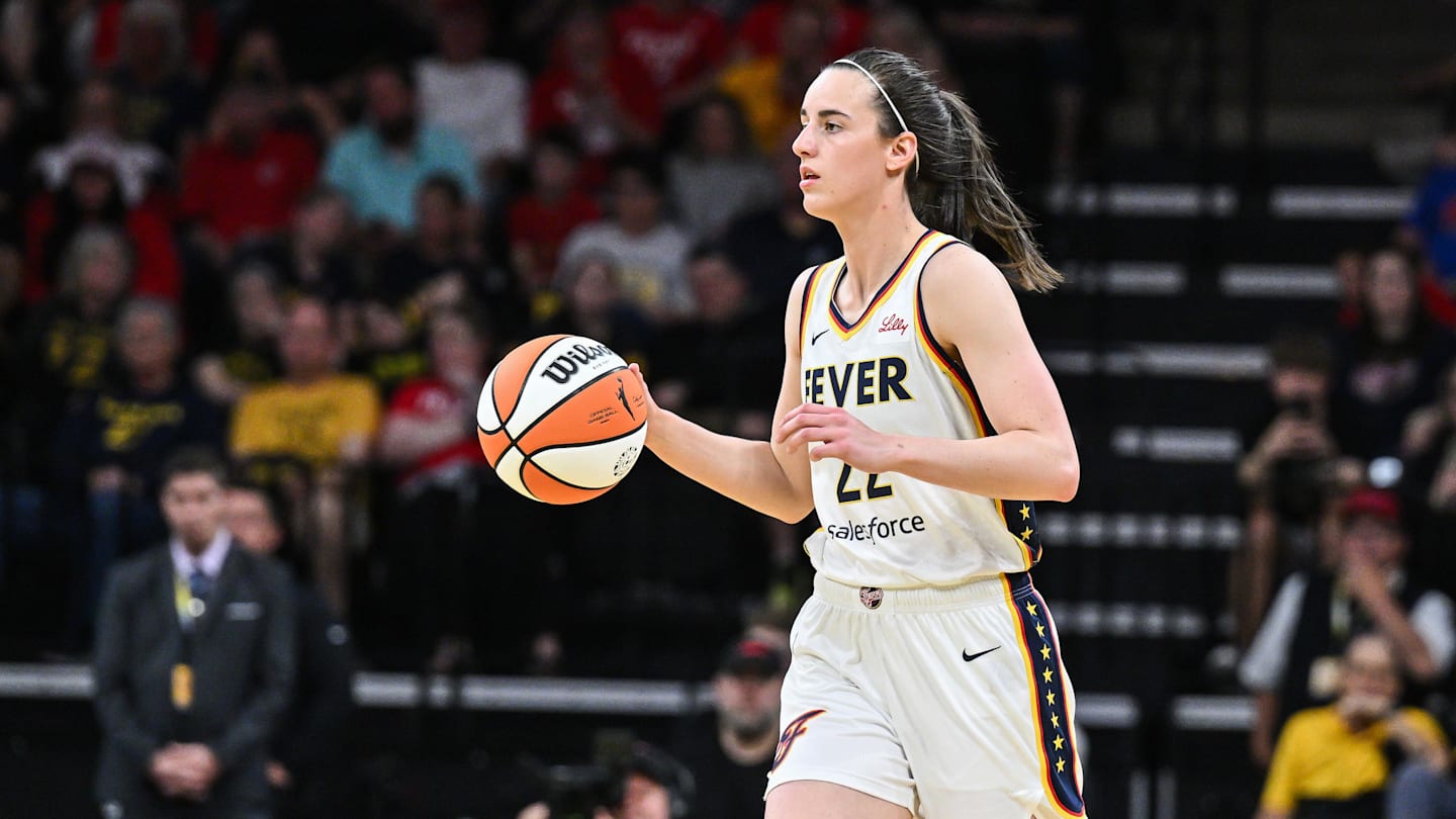 Illinois' coach puts Caitlin Clark-Mikayla Blakes connection out in the open