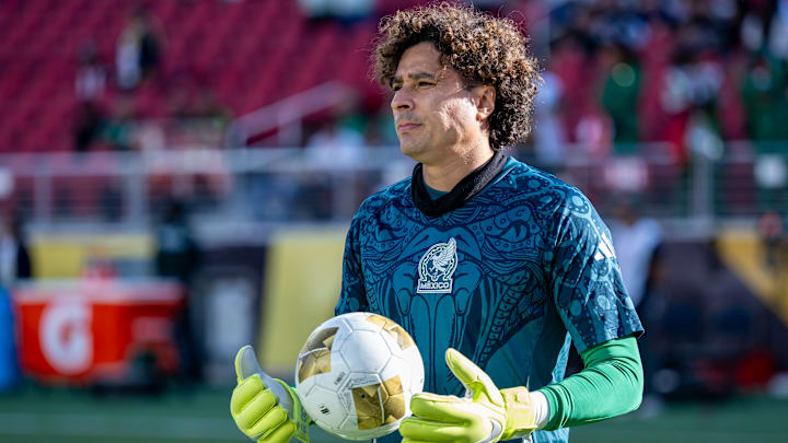 El fichaje de Paco Memo con el Burgos FC de España se cayó al final por algunos cambios en el contrato