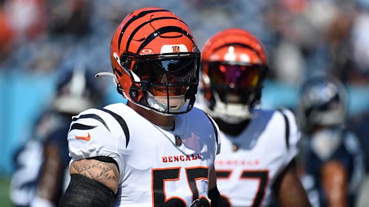 Cincinnati Bengals linebacker Logan Wilson and linebacker Germaine Pratt warm up before the game against the Tennessee Titans at Nissan Stadium.