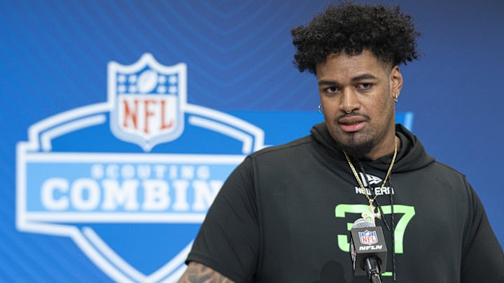 Mar 1, 2025; Indianapolis, IN, USA; Ohio State University offensive lineman Josh Simmons (OL37) answers questions at a press conference during the 2025 NFL Combine at Indiana Convention Center. Mandatory Credit: Jacob Musselman-Imagn Images Mar 1, 2025; Indianapolis, IN, USA; Ohio State University offensive lineman Josh Simmons (OL37) answers questions at a press conference during the 2025 NFL Combine at Indiana Convention Center. Mandatory Credit: Jacob Musselman-Imagn Images