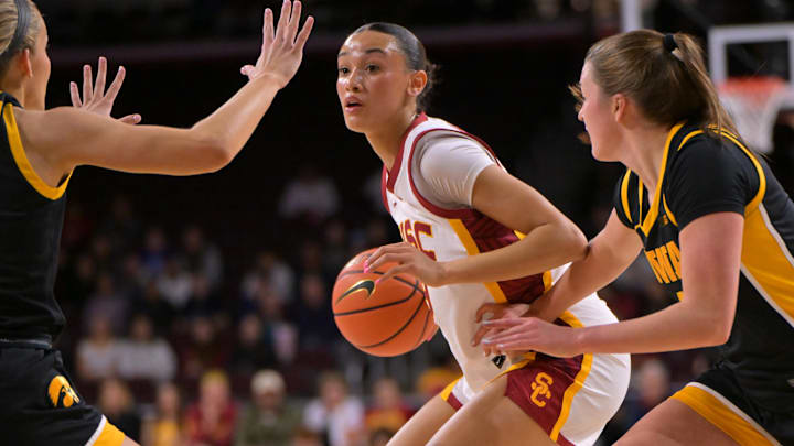 Can Jazzy Davison lead the Trojans to some massive upsets in the opening weekend? 