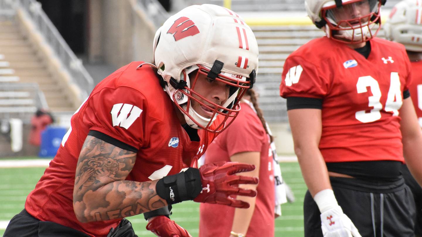 5 Standouts from Day 10 of Wisconsin Football Fall Camp