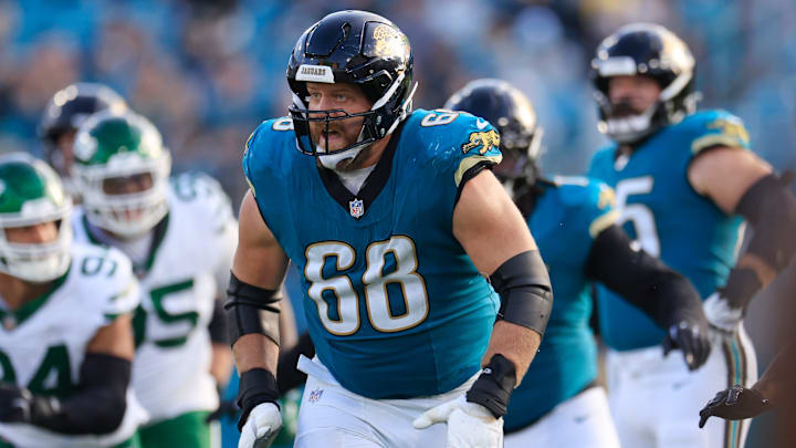 Jacksonville Jaguars guard Brandon Scherff (68) runs during the fourth quarter Sunday, Dec. 15, 2024 at EverBank Stadium in Jacksonville, Fla. The Jets held off the Jaguars 32-25. [Corey Perrine/Florida Times-Union]