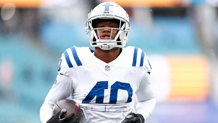 Oct 6, 2024; Jacksonville, Florida, USA; Indianapolis Colts cornerback Jaylon Jones (40) warms up before a game against the Jacksonville Jaguars at EverBank Stadium. Mandatory Credit: Nathan Ray Seebeck-Imagn Images Oct 6, 2024; Jacksonville, Florida, USA; Indianapolis Colts cornerback Jaylon Jones (40) warms up before a game against the Jacksonville Jaguars at EverBank Stadium. Mandatory Credit: Nathan Ray Seebeck-Imagn Images