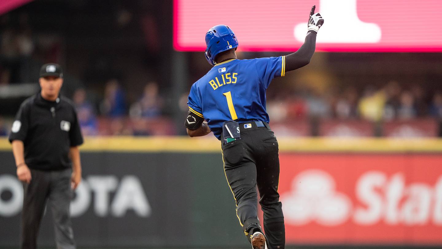 Mariners Prepare for 2025: Key Position Battles Ahead