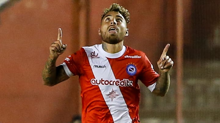 Necaxa ya habría llegado a un acuerdo con Argentinos Juniors para fichar al argentino Damián Batallini. Necaxa ya habría llegado a un acuerdo con Argentinos Juniors para fichar al argentino Damián Batallini.