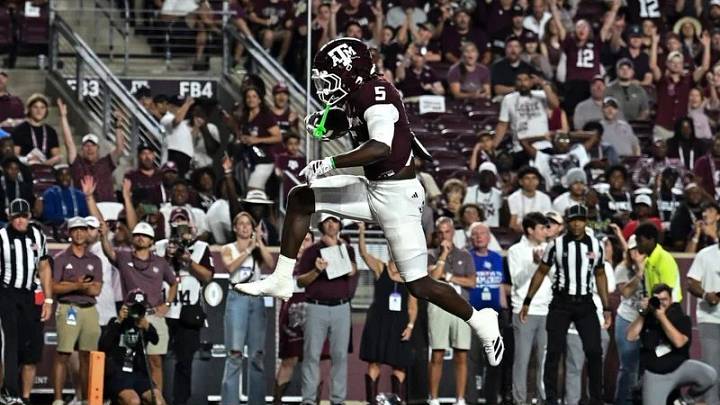 Texas A&M Aggies running back Carsyn Baker (5) scores a touchdown during the fourth quarter against the Missouri State Bears at Kyle Field. Mandator