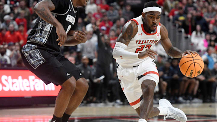 Texas Tech's guard De'Vion Harmon (23)
