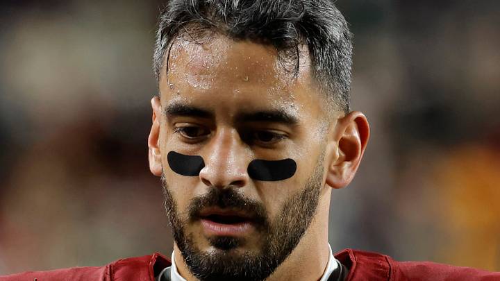 Dec 20, 2025; Landover, Maryland, USA; Washington Commanders quarterback Marcus Mariota (8) looks on from the sidelines after being injured during the second half against the Philadelphia Eagles at Northwest Stadium. Mandatory Credit: Amber Searls-Imagn Images Dec 20, 2025; Landover, Maryland, USA; Washington Commanders quarterback Marcus Mariota (8) looks on from the sidelines after being injured during the second half against the Philadelphia Eagles at Northwest Stadium. Mandatory Credit: Amber Searls-Imagn Images