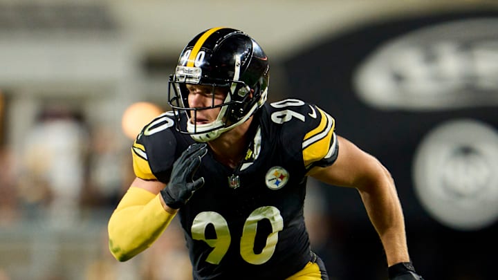 Cleveland Browns v Pittsburgh Steelers