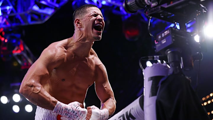 Edgar Berlanga se marcó un Mike Tyson aunque terminó ganando su combate