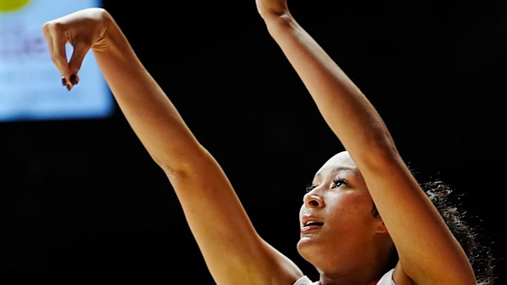 Nov 4, 2024; Tuscaloosa, Alabama,USA; Alabama guard Aaliyah Nye (32) takes a three point shot against New Orleans at Coleman Coliseum.
