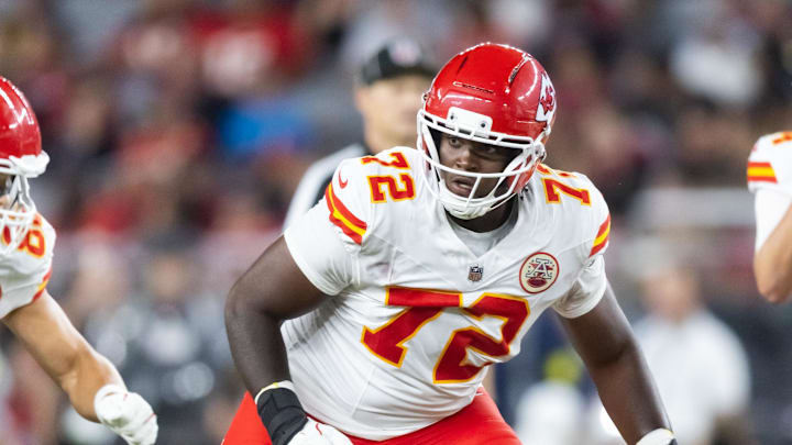 Aug 9, 2025; Glendale, Arizona, USA; Kansas City Chiefs offensive tackle Chukwuebuka Godrick (72) against the Arizona Cardinals during a preseason NFL game at State Farm Stadium. Mandatory Credit: Mark J. Rebilas-Imagn Images Aug 9, 2025; Glendale, Arizona, USA; Kansas City Chiefs offensive tackle Chukwuebuka Godrick (72) against the Arizona Cardinals during a preseason NFL game at State Farm Stadium. Mandatory Credit: Mark J. Rebilas-Imagn Images