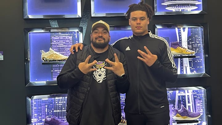 UW tight-end coach Jordan Paopao and Ohio recruit Landen Miree pose for an image in Montlake. UW tight-end coach Jordan Paopao and Ohio recruit Landen Miree pose for an image in Montlake.
