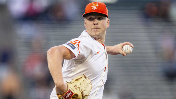 Sep 3, 2024; San Francisco, California, USA; San Francisco Giants starting pitcher Kyle Harrison (45) throws against the Arizona Diamondbacks during the first inning at Oracle Park Sep 3, 2024; San Francisco, California, USA; San Francisco Giants starting pitcher Kyle Harrison (45) throws against the Arizona Diamondbacks during the first inning at Oracle Park