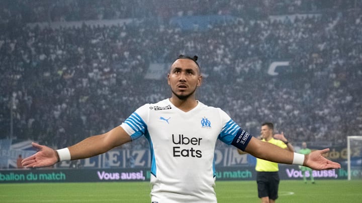 Dimitri Payet fustige les lancers de bouteille et boulettes de papiers.