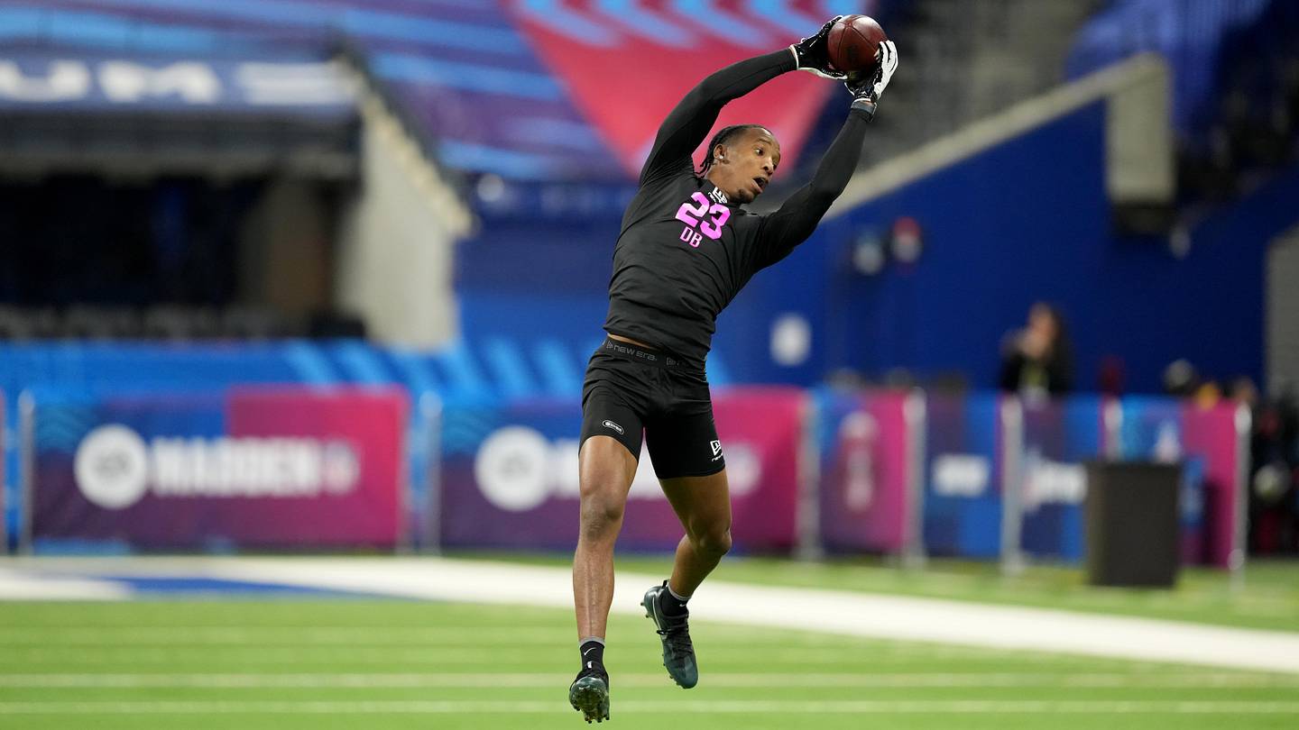Malik Muhammad's Priceless Reaction To Question Shows Bears CB's Perfect Mentality