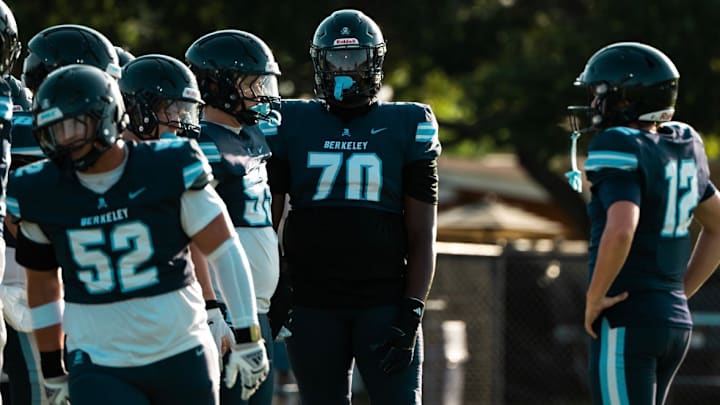 UCLA Bruins 2026 recruiting target and four-star offensive tackle Johnnie Jones UCLA Bruins 2026 recruiting target and four-star offensive tackle Johnnie Jones