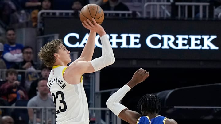 Utah Jazz v Golden State Warriors