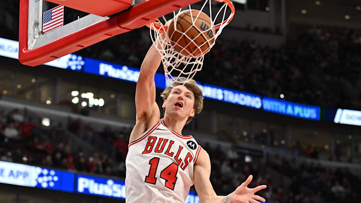 Dec 31, 2025; Chicago, Illinois, USA; Chicago Bulls forward Matas Buzelis (14) dunks against the New Orleans Pelicans during the first half at United Center. Mandatory Credit: Patrick Gorski-Imagn Images
