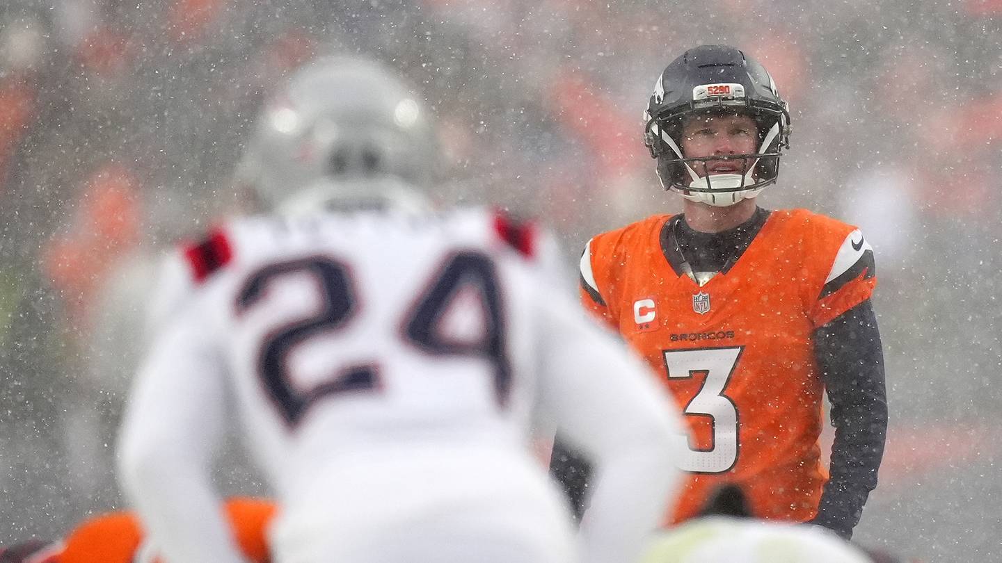 A Pre-Snap Error May Have Led to Broncos' Blocked FG in Patriots Loss
