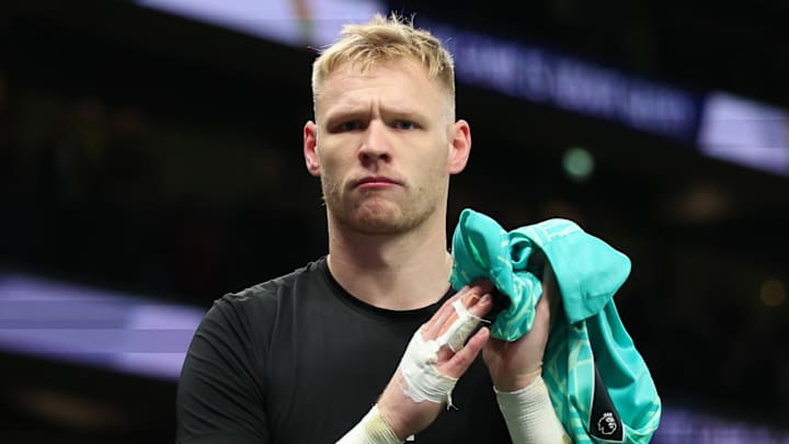 Aaron Ramsdale, le gardien d'Arsenal, a été agressé en tribunes par un supporter de Tottenham