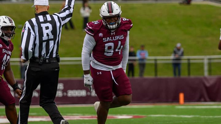Southern Illinois defensive tackle Amir Dwight (94)